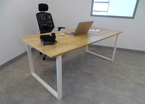 Bureau sur-mesure en mélaminé 19 mm