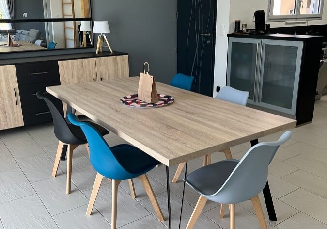 Table de salle à manger en bois sur mesure